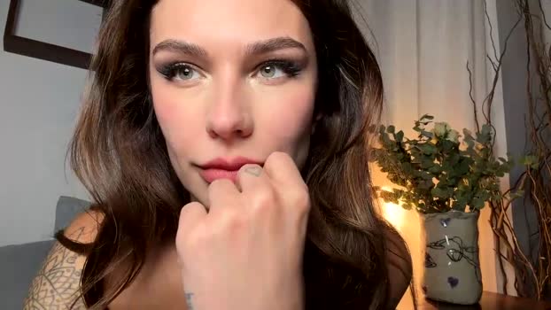 itmeflowerava strip Webcam SHOW @ Chaturbate 26-01-2026
