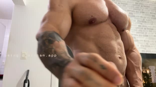 couplemuscle40 fuckme Webcam SHOW @ Chaturbate 27-01-2026