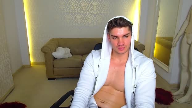 maxkaiden kissing Webcam SHOW @ Chaturbate 27-01-2026