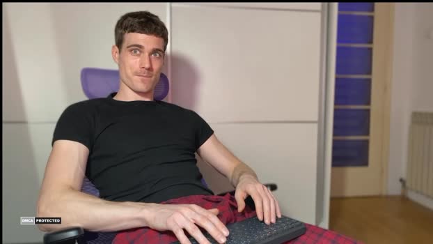 hornytwunk01 bigdick Webcam SHOW @ Chaturbate 30-01-2026