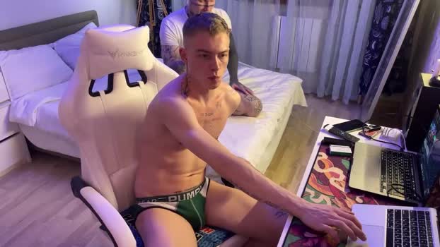 c10h15on bigtoys Webcam SHOW @ Chaturbate 02-02-2026