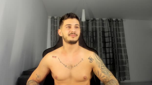 jonnyporn1 sexy Webcam SHOW @ Chaturbate 02-02-2026