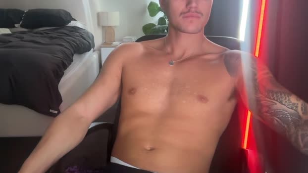 brooklyntay show Webcam SHOW @ Chaturbate 04-02-2026