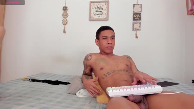 its_me_miley hardcock Webcam SHOW @ Chaturbate 03-02-2026