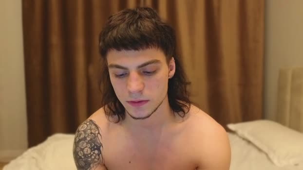 sly_gus toys Webcam SHOW @ Chaturbate 04-02-2026