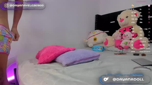 dayanavelez strip Webcam SHOW @ Chaturbate 05-02-2026