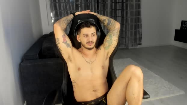 jonnyporn1 suckcock Webcam SHOW @ Chaturbate 06-02-2026