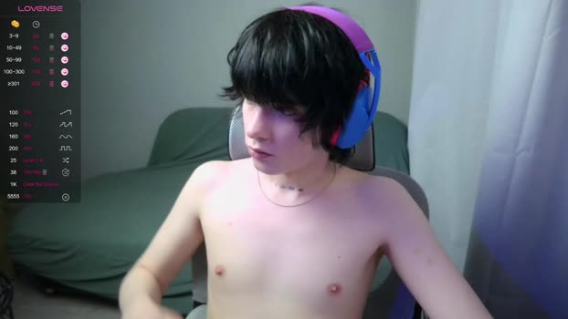 leonkissboy show Webcam SHOW @ Chaturbate 07-02-2026