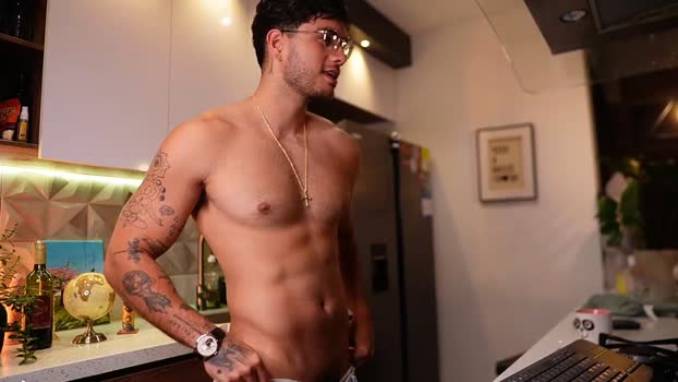 noha_miler bicurious Webcam SHOW @ Chaturbate 09-02-2026