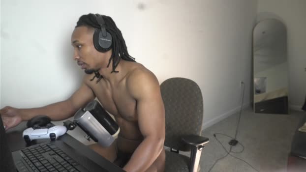 boy_kino playtime Webcam SHOW @ Chaturbate 13-02-2026