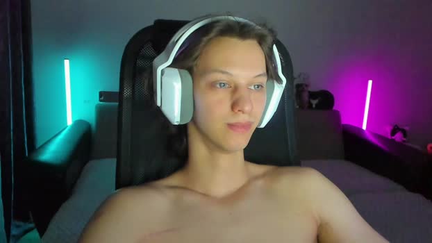ostin_meoww legs Webcam SHOW @ Chaturbate 15-02-2026