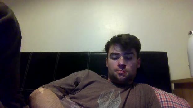 bozoluninss strip Webcam SHOW @ Chaturbate 15-02-2026