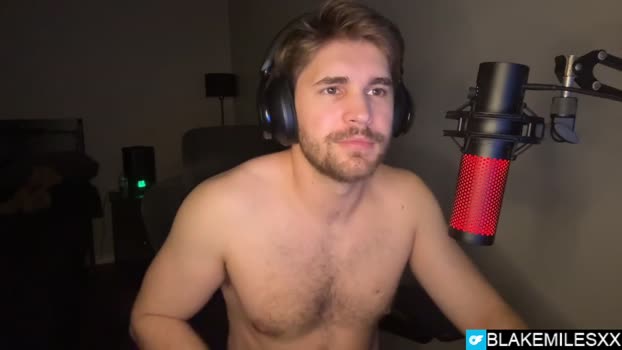 blakemiles2 suck Webcam SHOW @ Chaturbate 17-02-2026