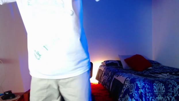 dominic_hanks kiss Webcam SHOW @ Chaturbate 19-02-2026