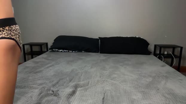 honeyvelourts fuck Webcam SHOW @ Chaturbate 19-02-2026