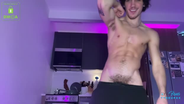 tylxxxer big Webcam SHOW @ Chaturbate 19-02-2026