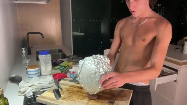 loves_leo fuckass Webcam SHOW @ Chaturbate 23-02-2026