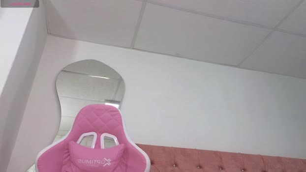 tiphani_walker_ fuckhard Webcam SHOW @ Chaturbate 01-03-2026
