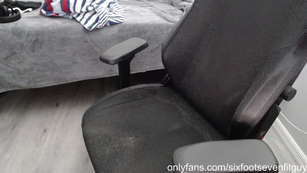 6foot7fitguy bigload Webcam SHOW @ Chaturbate 03-03-2026