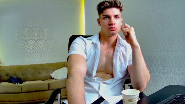 maxkaiden gay Webcam SHOW @ Chaturbate 04-03-2026