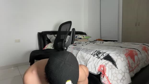 mr_freed striptease Webcam SHOW @ Chaturbate 04-03-2026