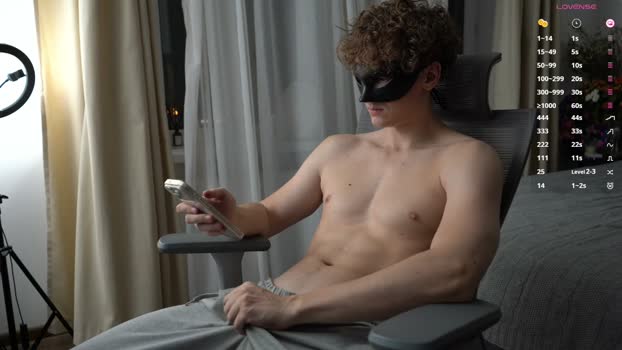 maestro3369 Cam Webcam SHOW @ Chaturbate 05-03-2026