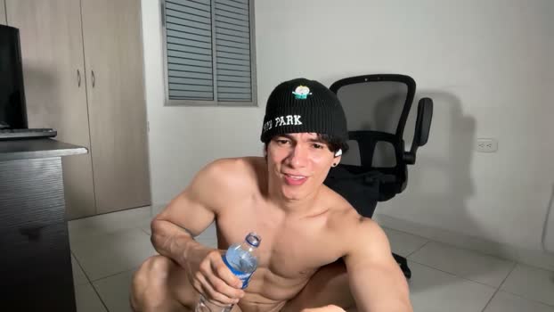mr_freed toy Webcam SHOW @ Chaturbate 06-03-2026