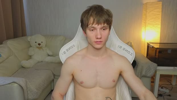 pupsenish spank Webcam SHOW @ Chaturbate 06-03-2026