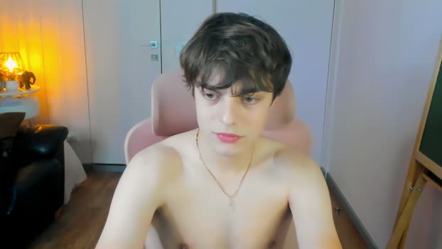 maxvibee Show Webcam SHOW @ Chaturbate 09-03-2026