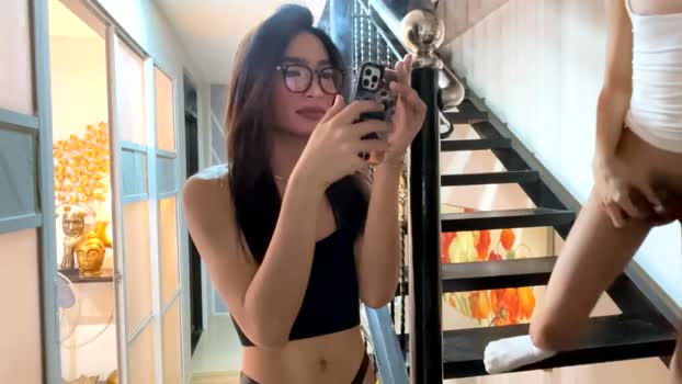 gleiahong lickass Webcam SHOW @ Chaturbate 09-03-2026