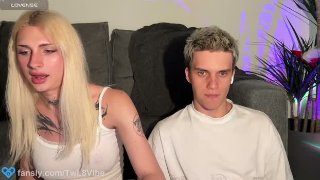 twl8vibe playtime Webcam SHOW @ Chaturbate 09-03-2026