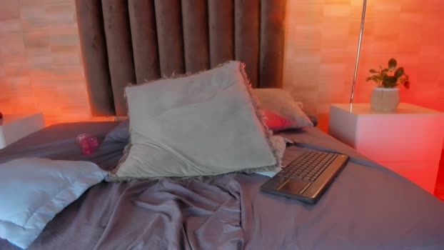 isaac_grey_ play Webcam SHOW @ Chaturbate 13-03-2026