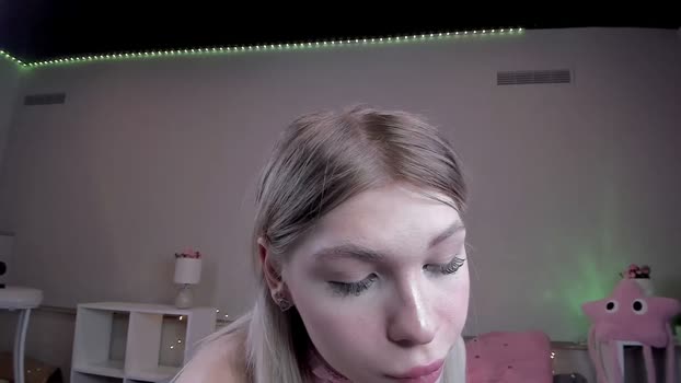 blondy_fina fuck Webcam SHOW @ Chaturbate 16-03-2026