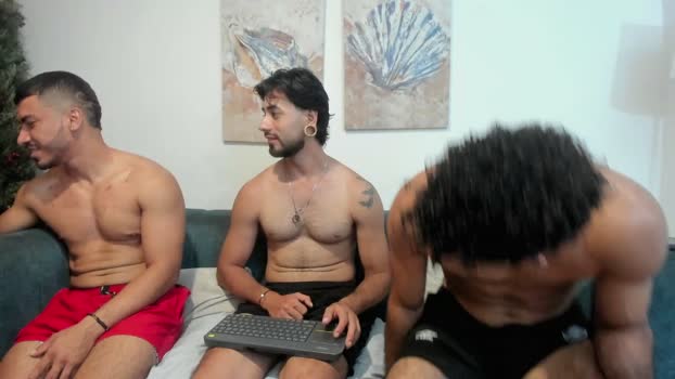 straight__friends kinky Webcam SHOW @ Chaturbate 17-03-2026