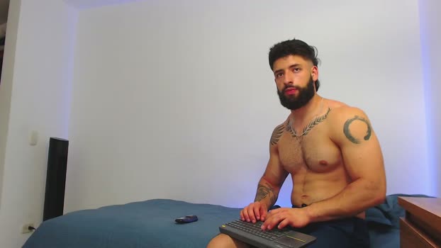 max_xl_ prettyface Webcam SHOW @ Chaturbate 18-03-2026