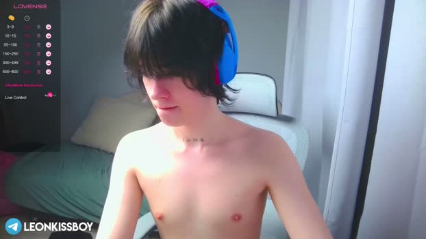 leonkissboy gay Webcam SHOW @ Chaturbate 18-03-2026