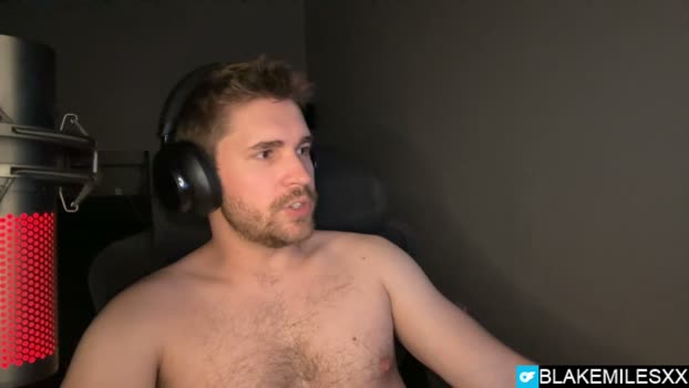 blakemiles2 lick Webcam SHOW @ Chaturbate 22-03-2026