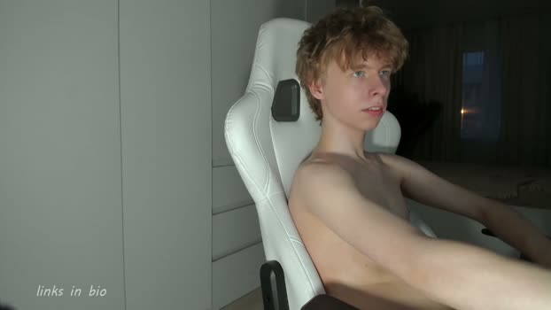 wawesuck big Webcam SHOW @ Chaturbate 22-03-2026