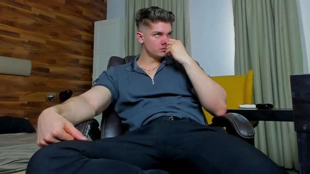 maxkaiden naked Webcam SHOW @ Chaturbate 28-03-2026