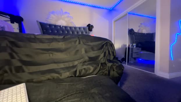 luvvlee jerking Webcam SHOW @ Chaturbate 29-03-2026