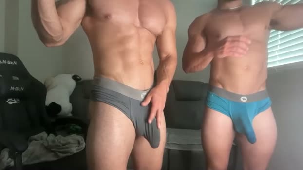 skylerflexes 02-04-2026 Gay Recording - spanking horny