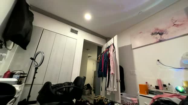 yungfemslut fuckhard Webcam SHOW @ Chaturbate 05-04-2026