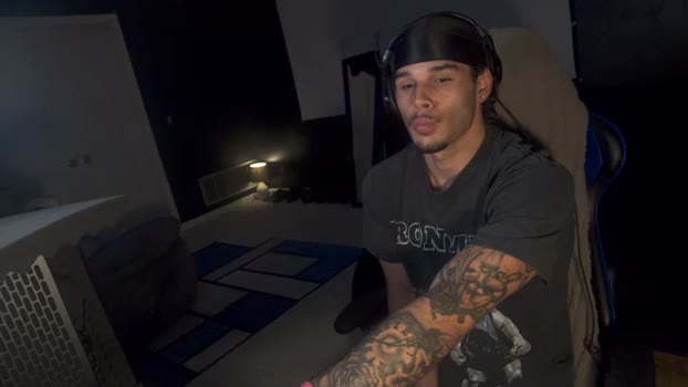 kylewhitedgs 07-04-2026 Gay Recording - cute striptease