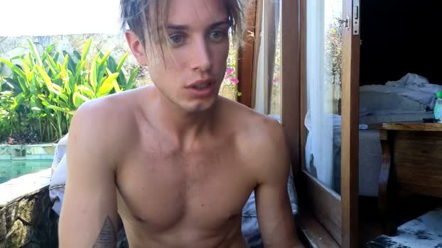 specter_of_cummunism 14-04-2026 Gay Recording - wank Topless