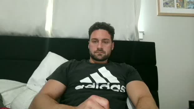 mrthickly818 15-04-2026 Gay Recording - kissing love