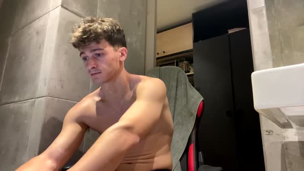 vincentprice69 15-04-2026 Gay Recording - strip sexykitty