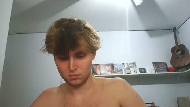 bigskinnyboyshh 16-04-2026 Gay Recording - bigcock kissing