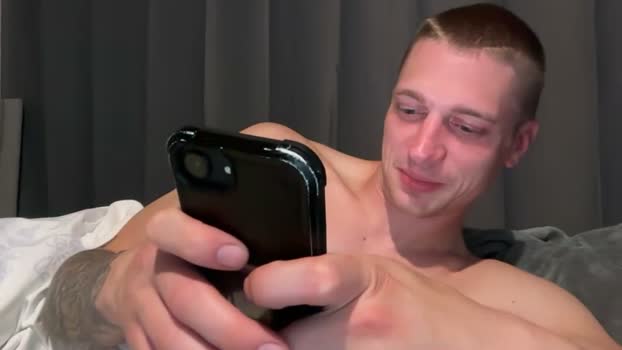 blue_eyed_beau 16-04-2026 Gay Recording - striptease Porn