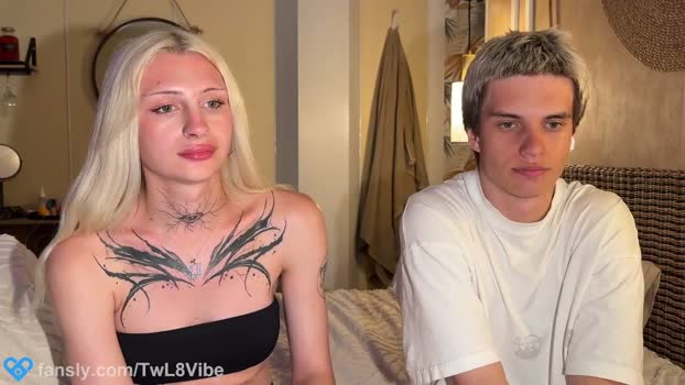 twl8vibe squirt Webcam SHOW @ Chaturbate 17-04-2026