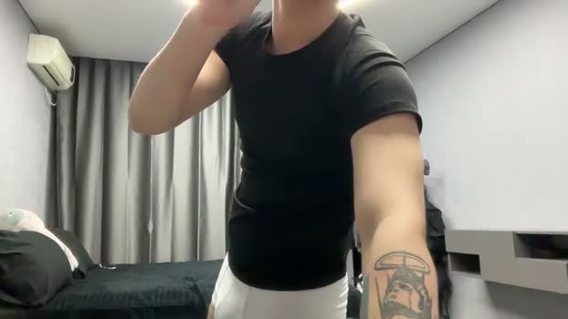maxwoolf 17-04-2026 Gay Recording - juicy ass